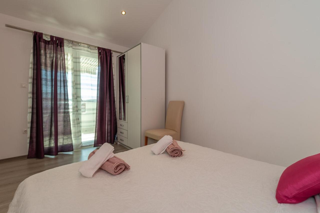 Apartment Roko Trogir Exterior foto