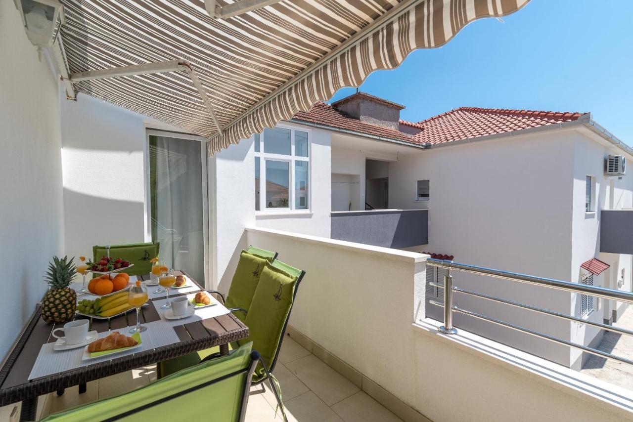 Apartment Roko Trogir Exterior foto