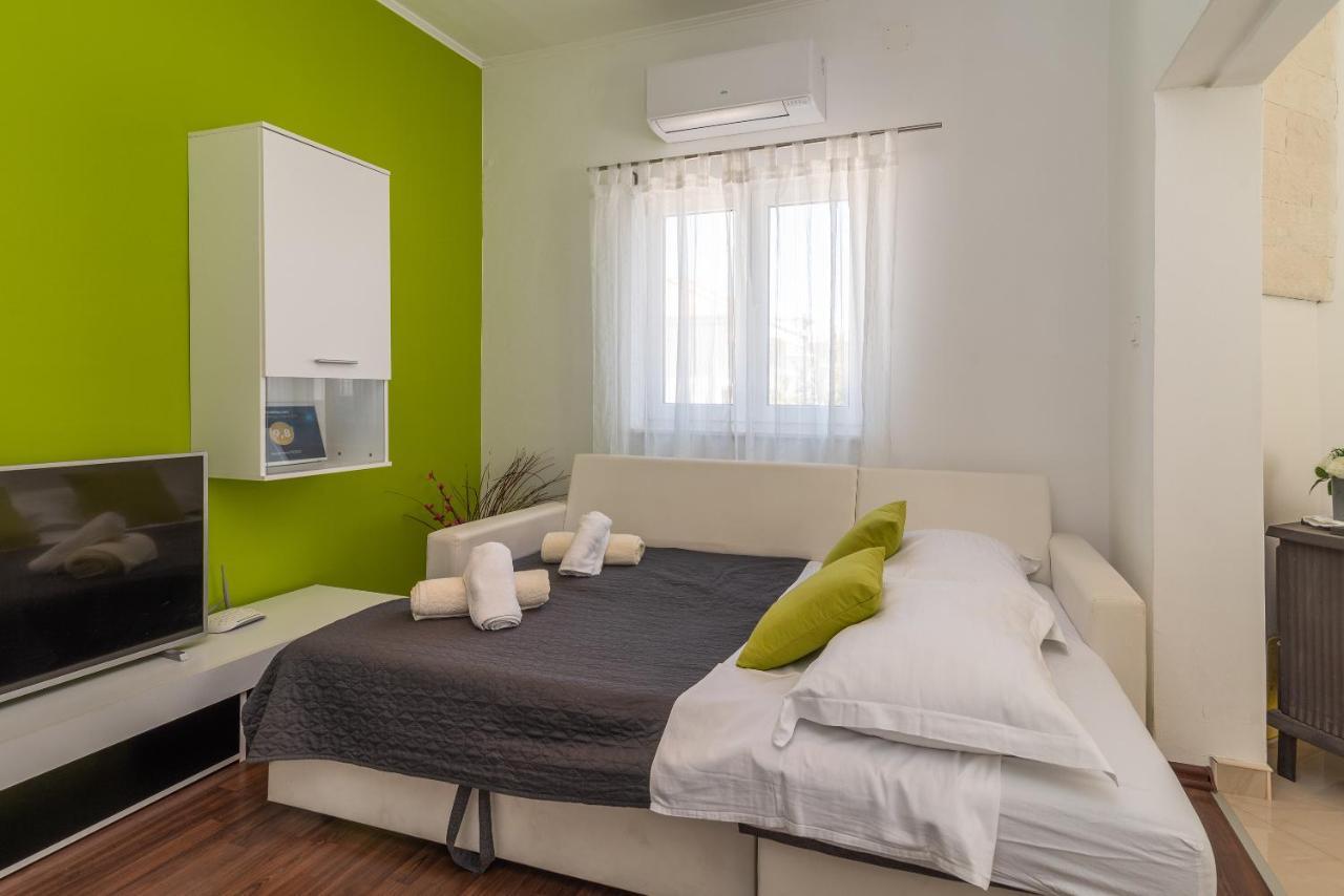 Apartment Roko Trogir Exterior foto